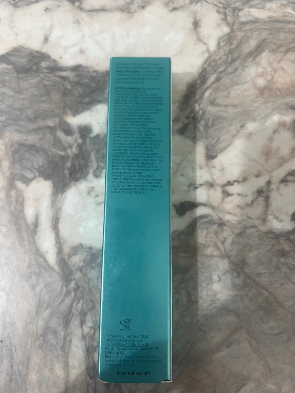 it cosmetics CC+ Oil-Free Matte Cream SPF 40 - Teal - Picture 4 of 6